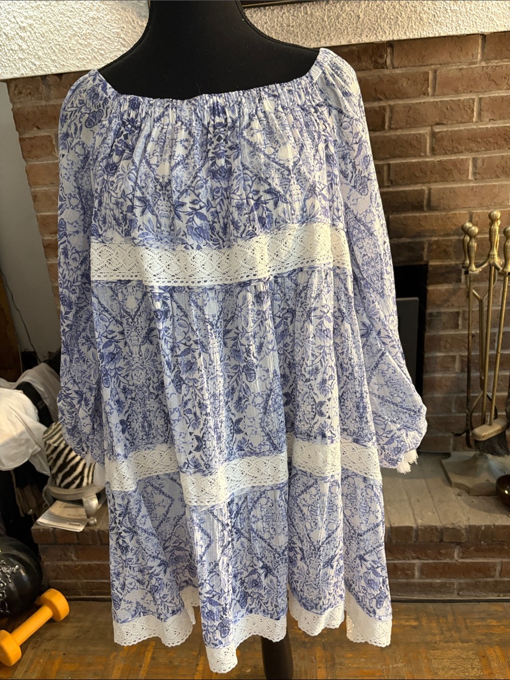 Olivaceous Blue and White Floral Lace-Trim off the shoulder blouse